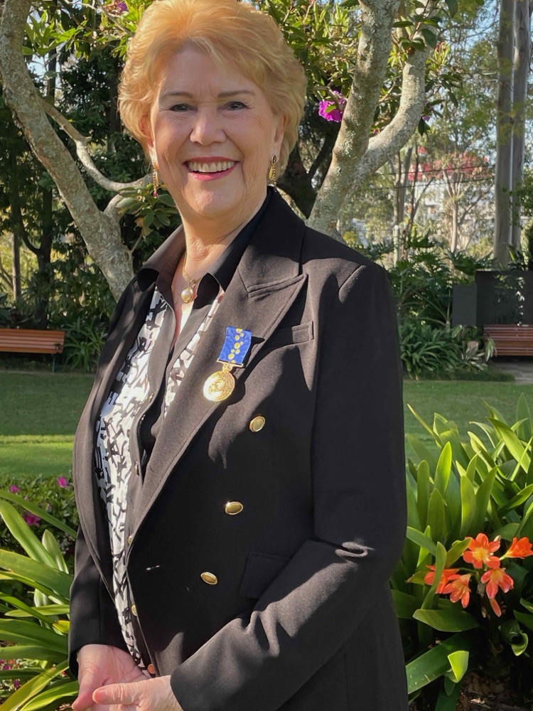 Dr Robyn Thompson OAM
